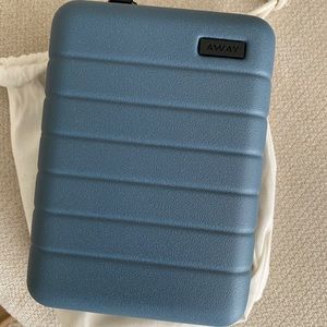 NWOT Away Mini